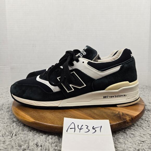 New Balance Mens 12D 997 Made in USA Black Suede Casual Daily Lifestyle Sneaker